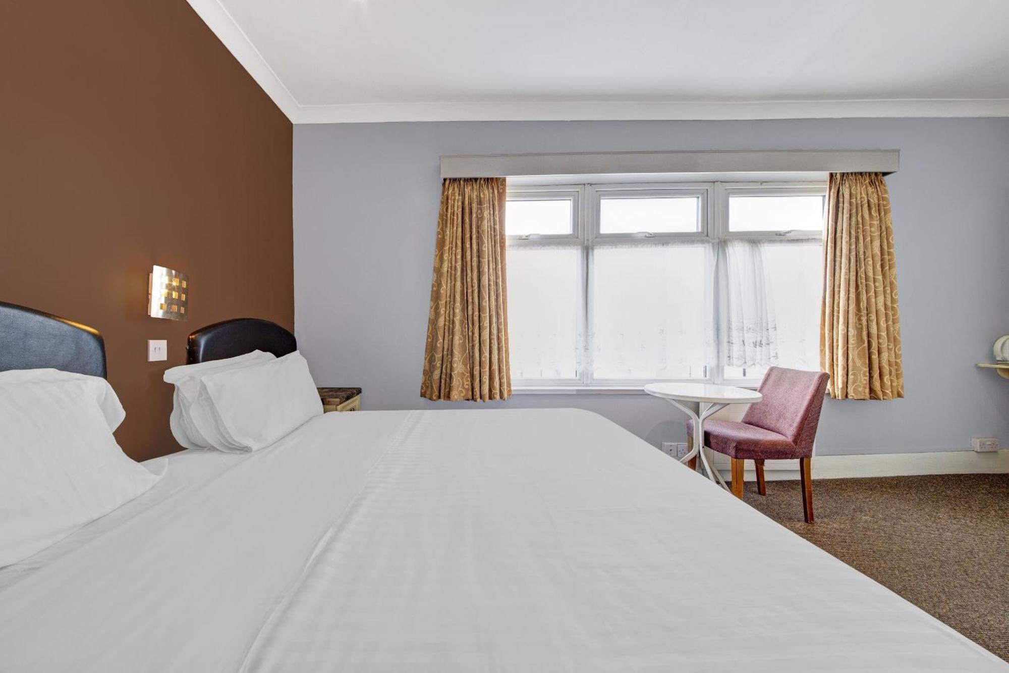 Oyo Bostons Manor Hotel, Hanwell London Greenford (Greater London)
