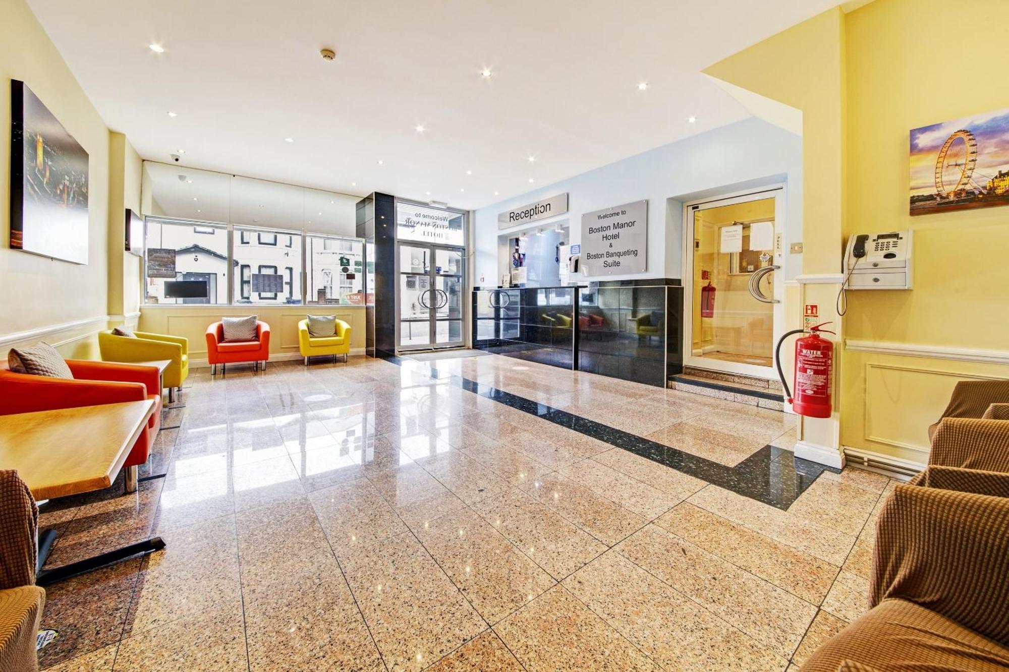 Oyo Bostons Manor Hotel, Hanwell London Hotel 3*
