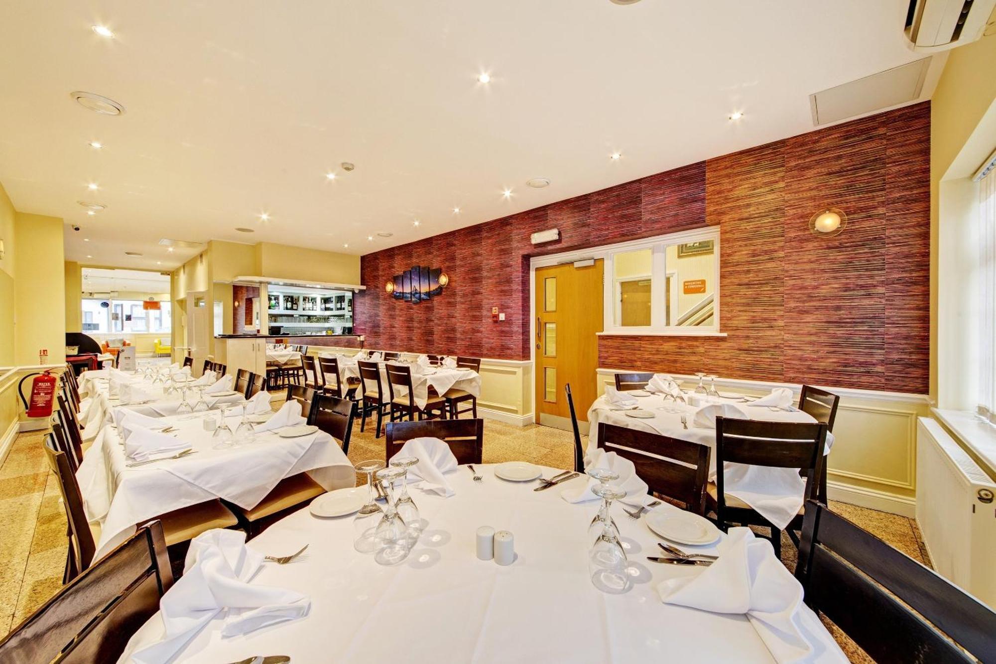 Oyo Bostons Manor Hotel, Hanwell London Greenford (Greater London)