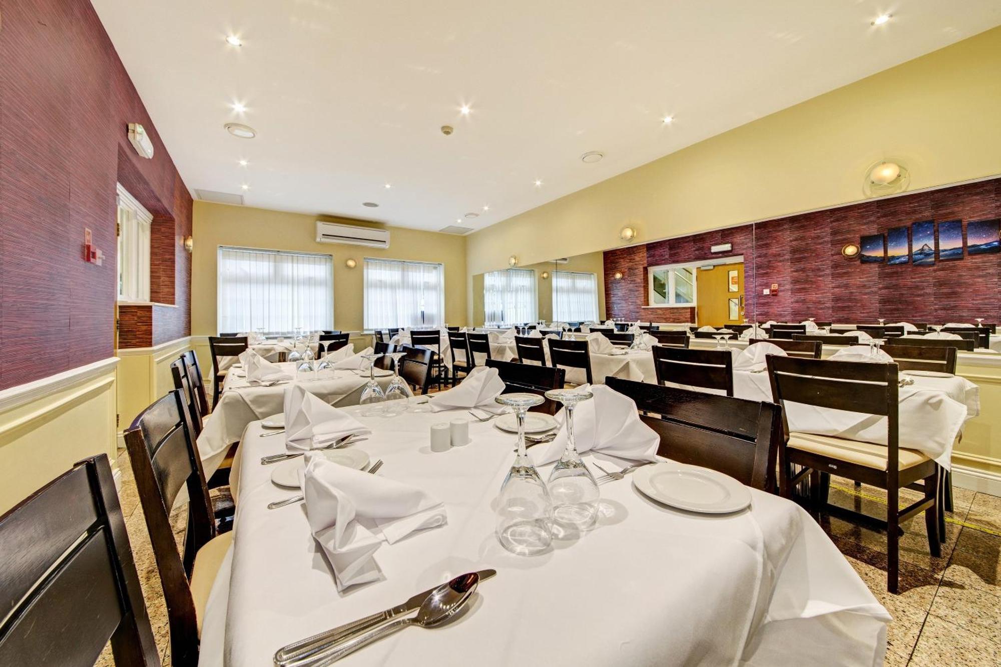 Hotel Oyo Bostons Manor Hotel, Hanwell London 3*