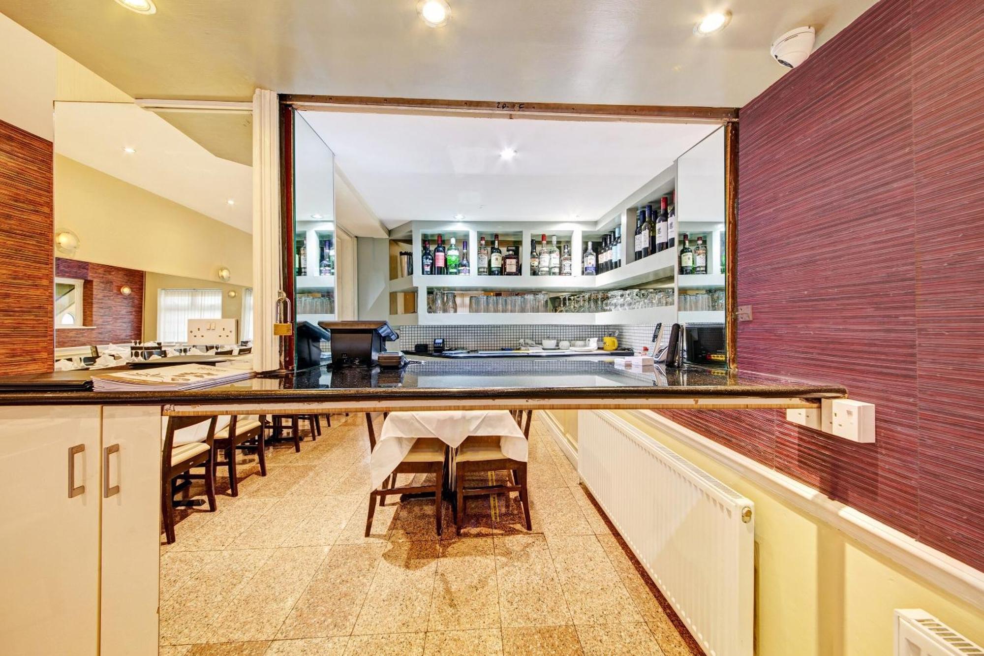 Oyo Bostons Manor Hotel, Hanwell London Hotel Greenford (Greater London)