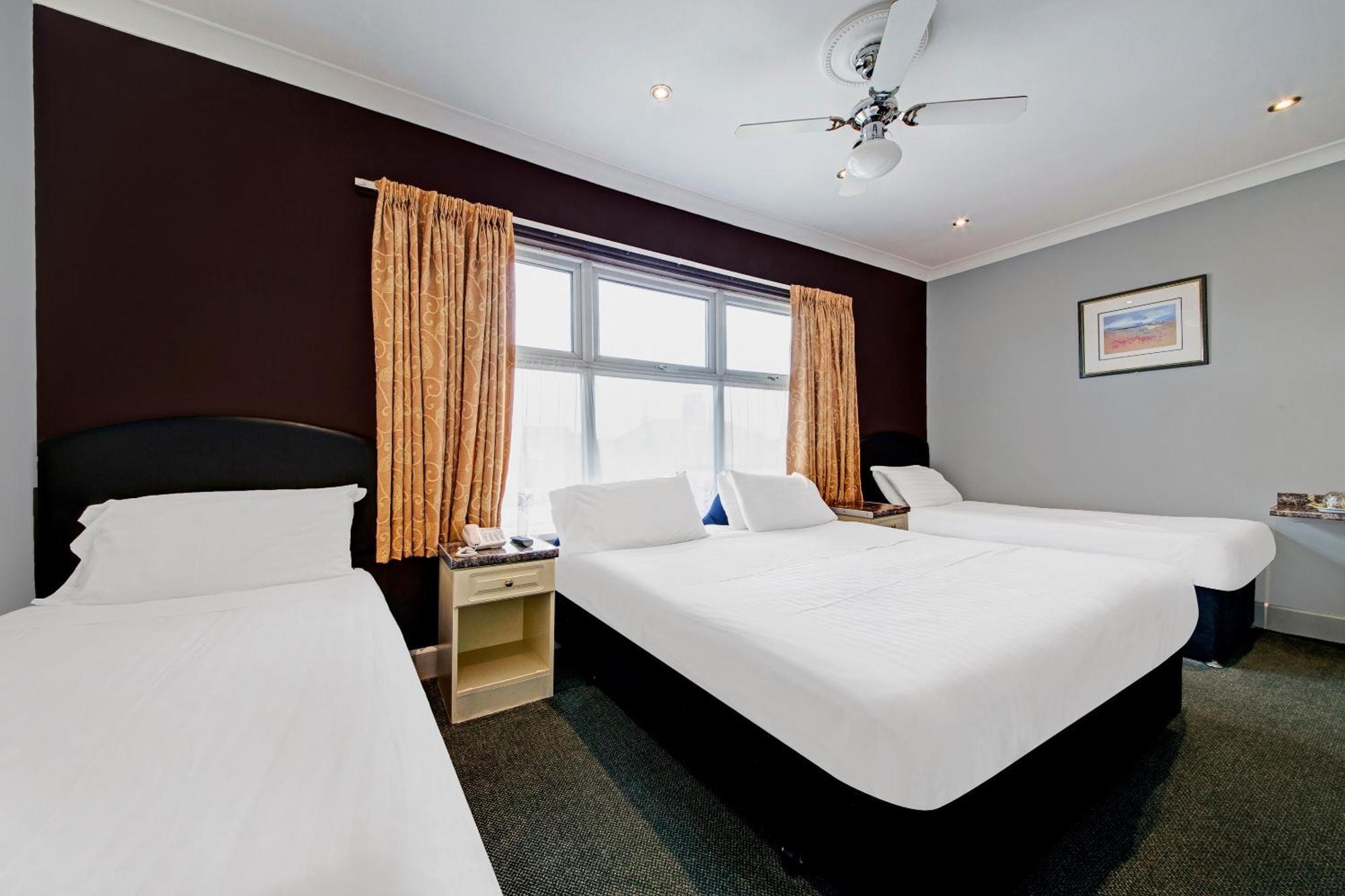Hotel Oyo Bostons Manor Hotel, Hanwell London Greenford (Greater London)