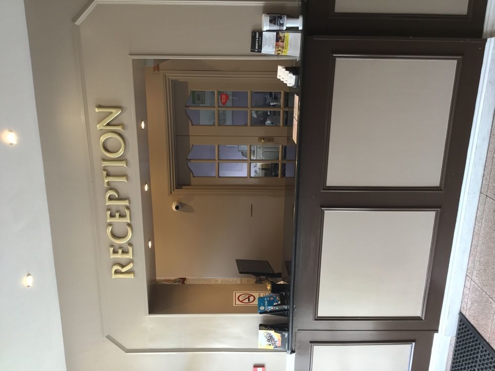 Oyo Bostons Manor Hotel, Hanwell London Hotel