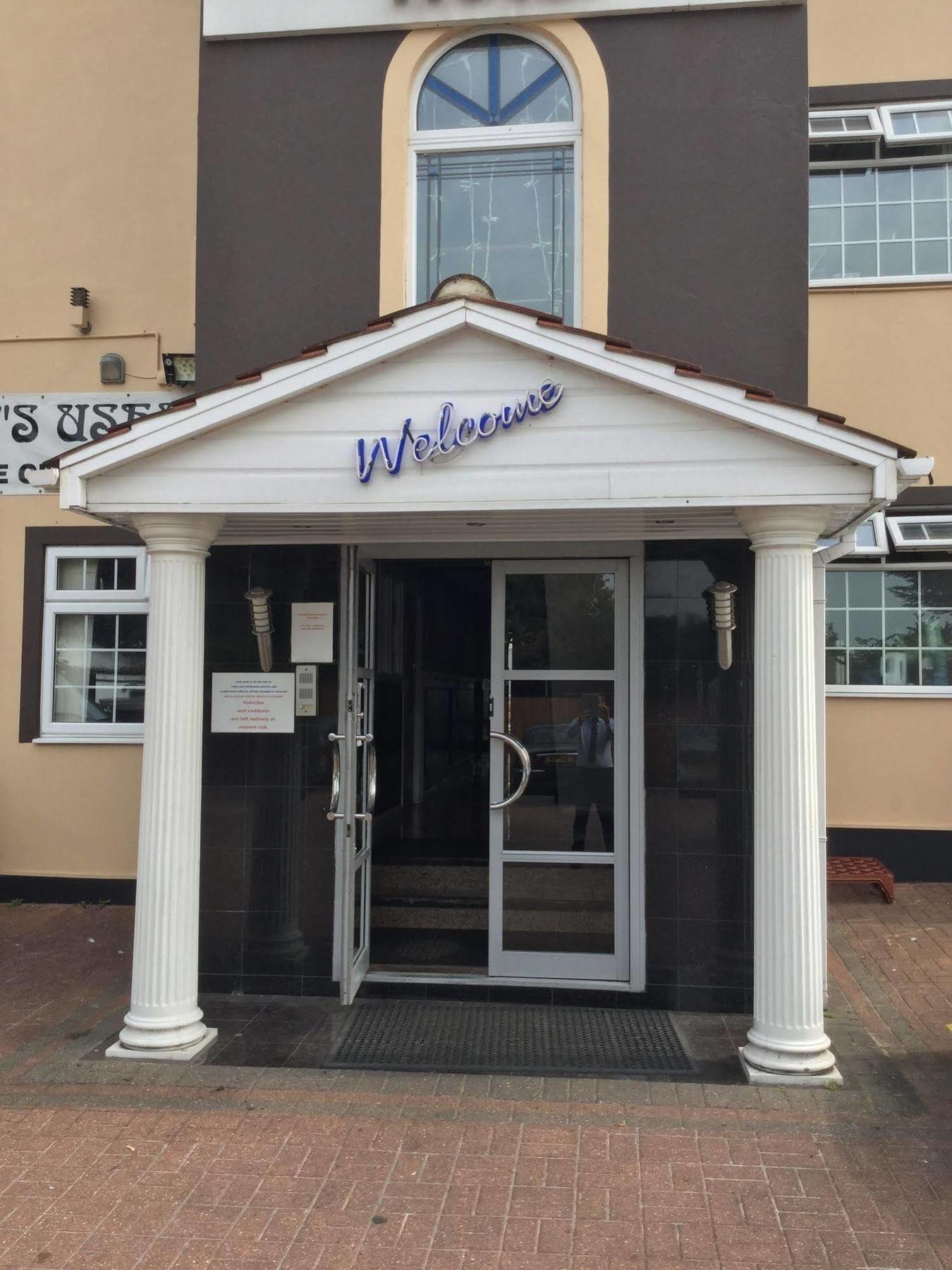 Hotel Oyo Bostons Manor Hotel, Hanwell London